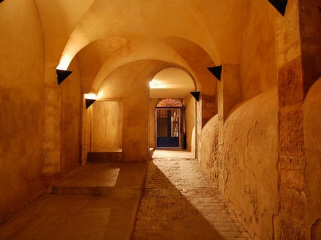 traboule dans le vieux Lyon