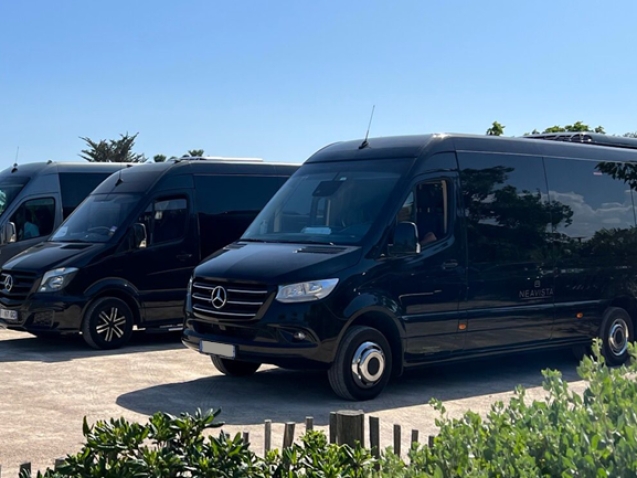 Mise à disposition chauffeur Lyon en van confort et organisation pour les groupes